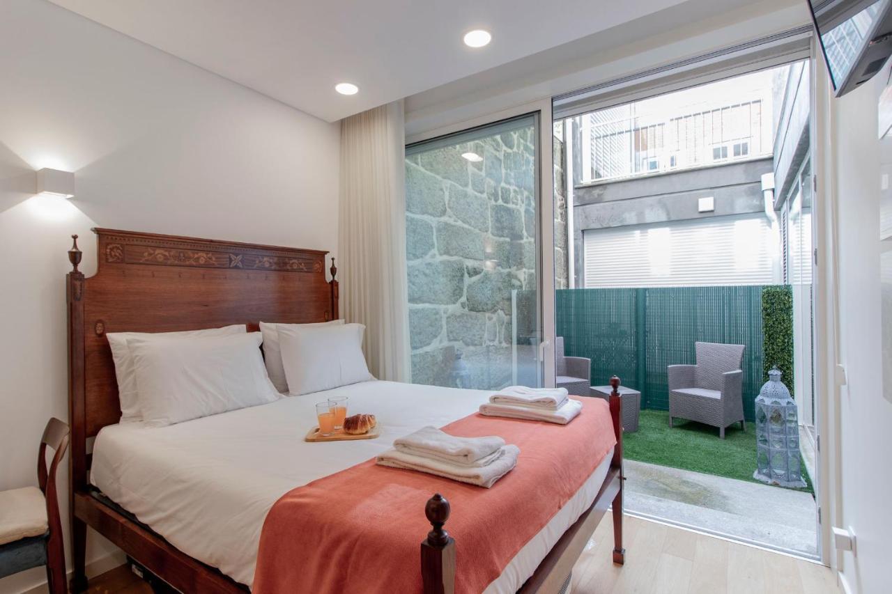 Cozy W/ Patio By Lovelystay