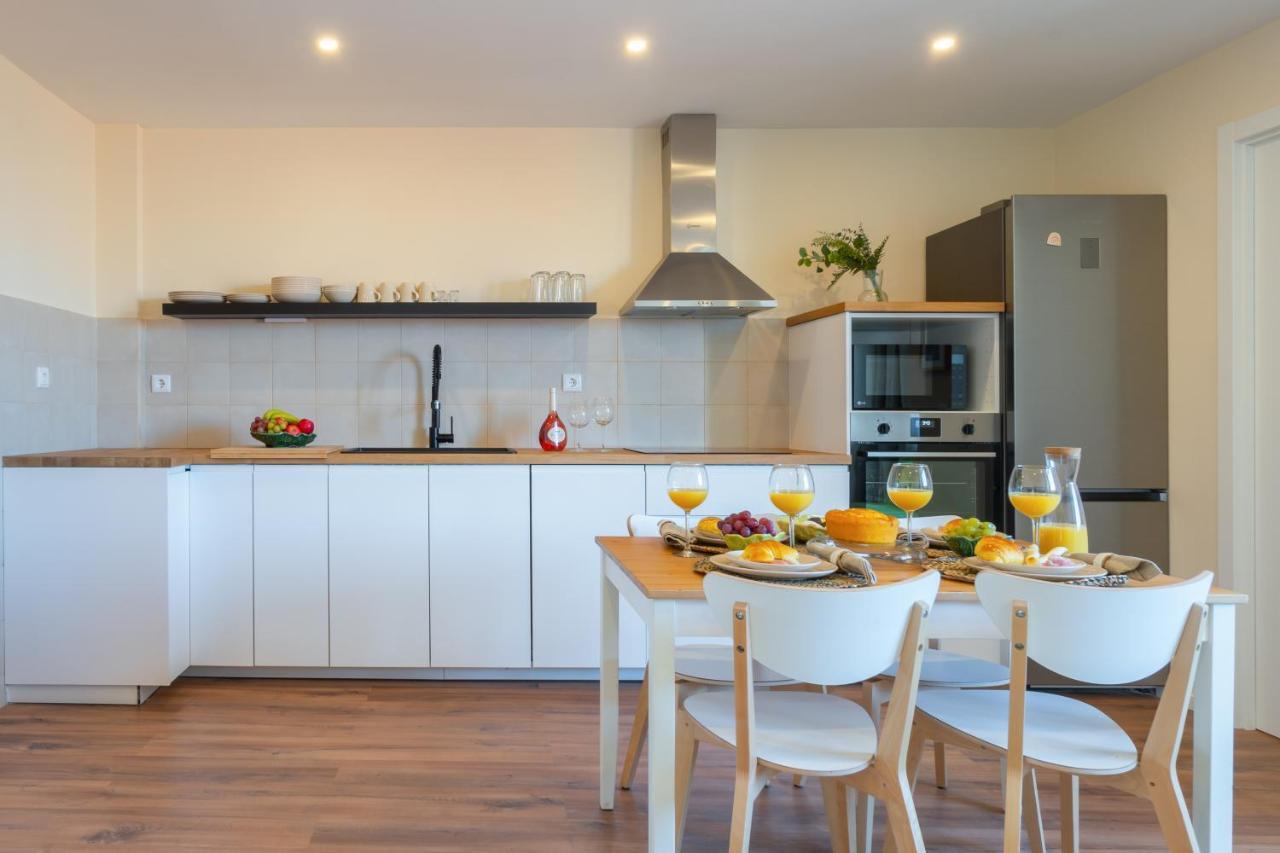 Fantastic Contemporary Flat W/ Balcony * Porto