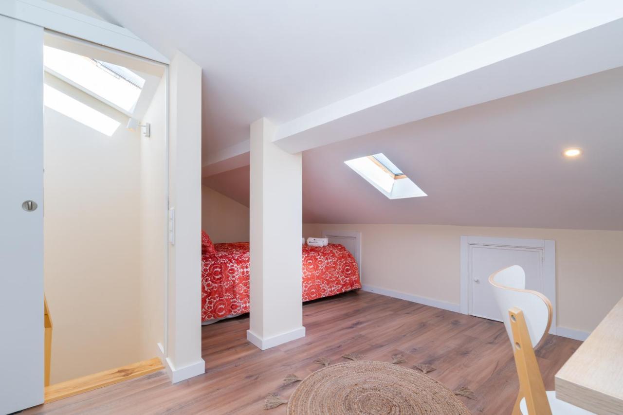 Fantastic Contemporary Flat W/ Balcony * Porto
