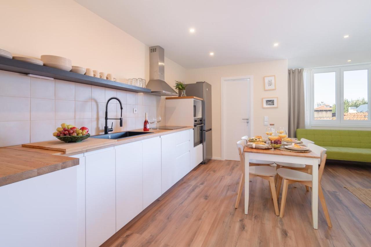 Apartment Fantastic Contemporary Flat W/ Balcony Porto
