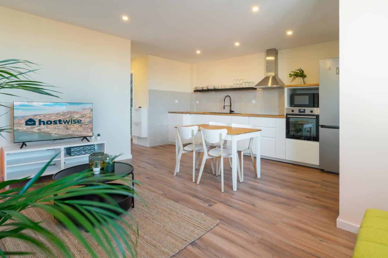 Fantastic Contemporary Flat W/ Balcony * Porto