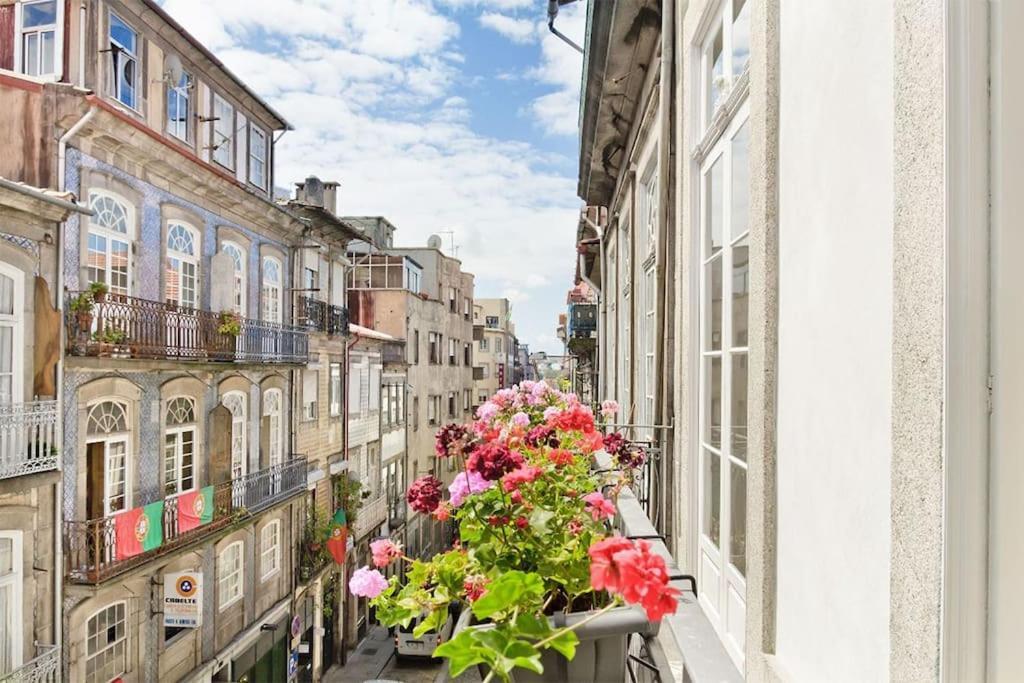 Almada Glamorous & Chic Oporto Downtown Apartment Porto