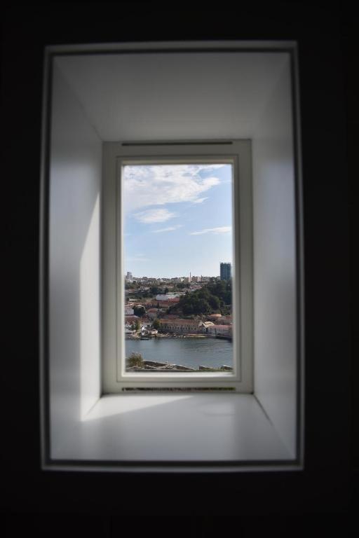 River View 2 Bed