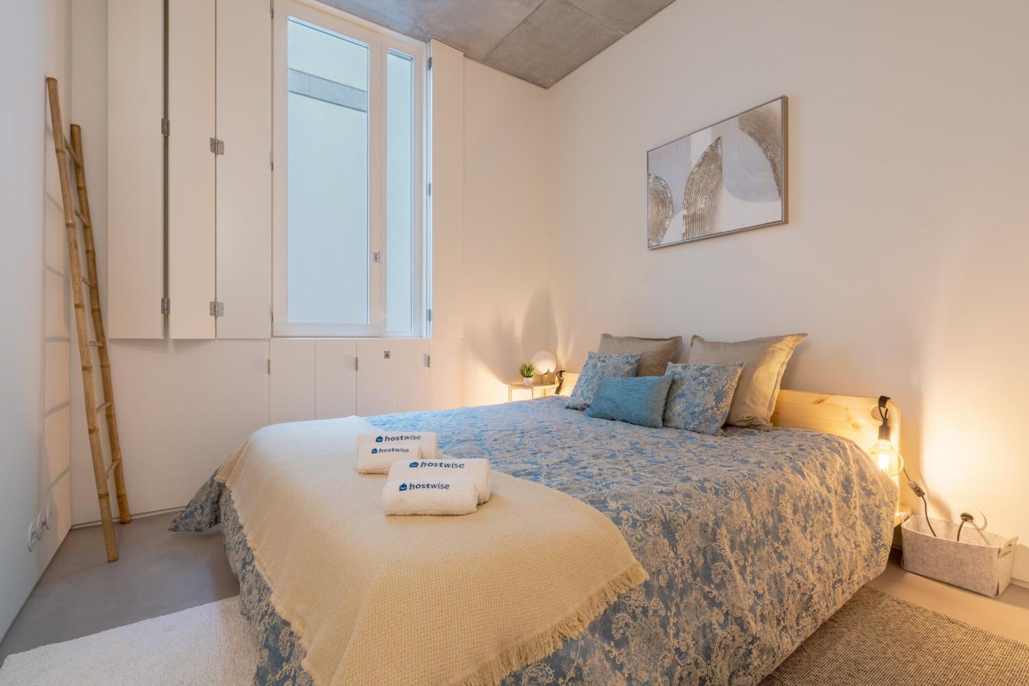 Host Wise - Luxurious Private Flats - Balcony * Porto