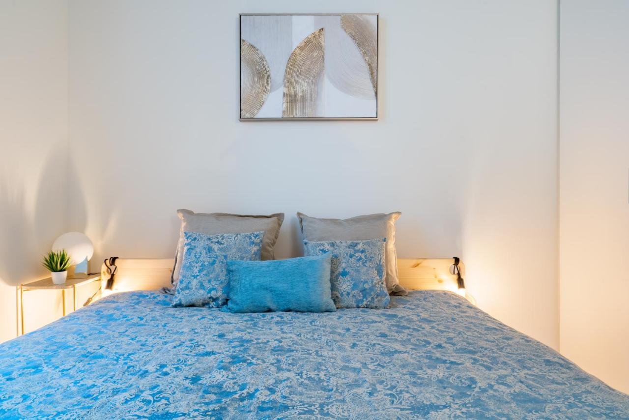 Host Wise - Luxurious Private Flats - Balcony * Porto