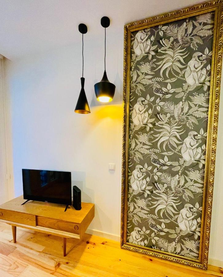Chic & Cozy - Mercadores Apartment *