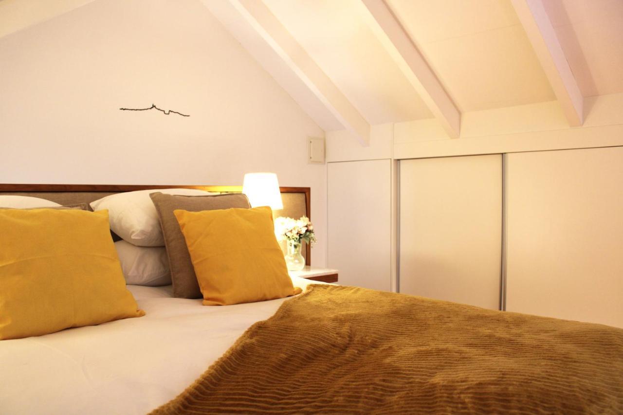 Apartment Living Aliados Mezzanine Flat W/ Ac *