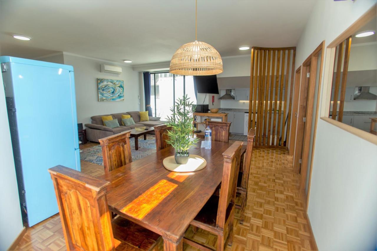 Republica Square By Hosts Apartment *