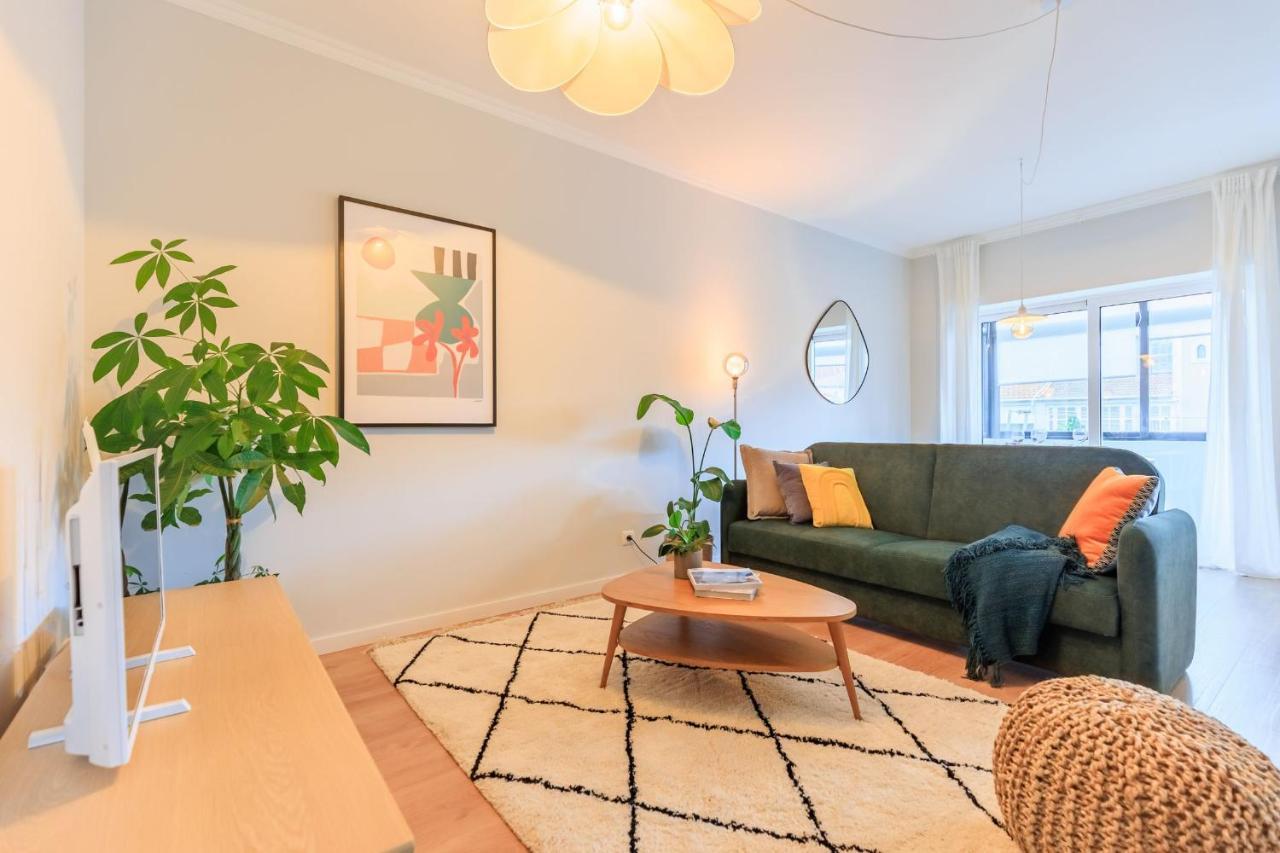 Enjoy Bonfim 2br Renovated By Lovelystay