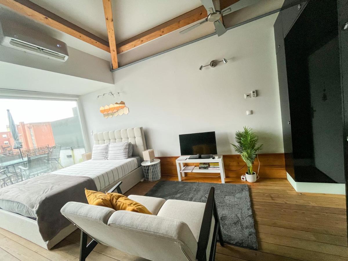 Nip | Center Near Sights Apartment