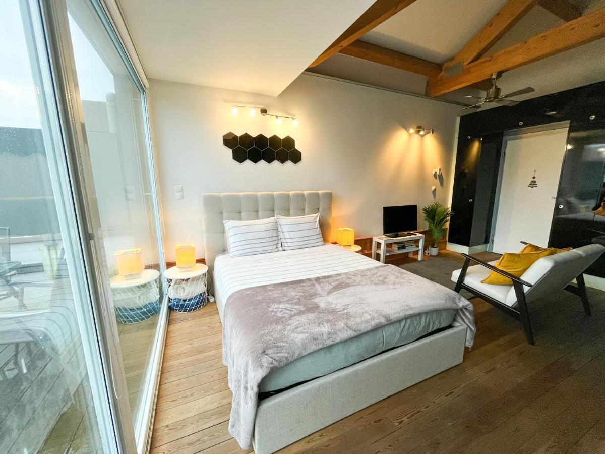 Nip | Center Near Sights Apartment Porto