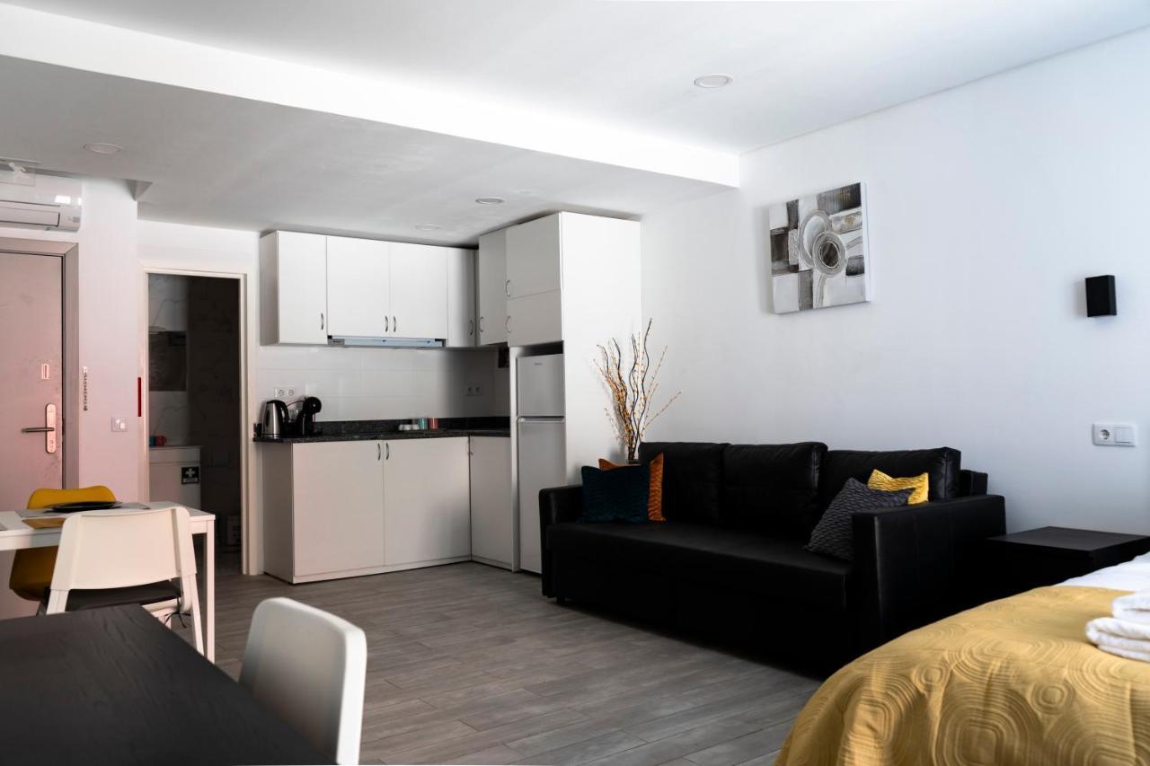 Almada Downtown 203 Apartment *