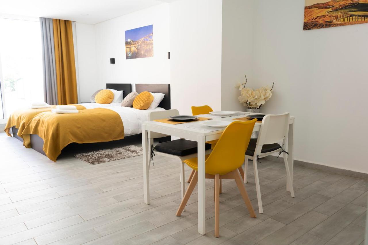 Apartment Almada Downtown 204