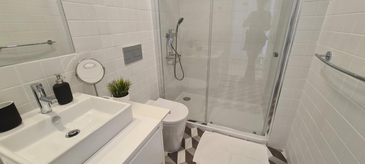 Apartment Merc Estudio 245 *