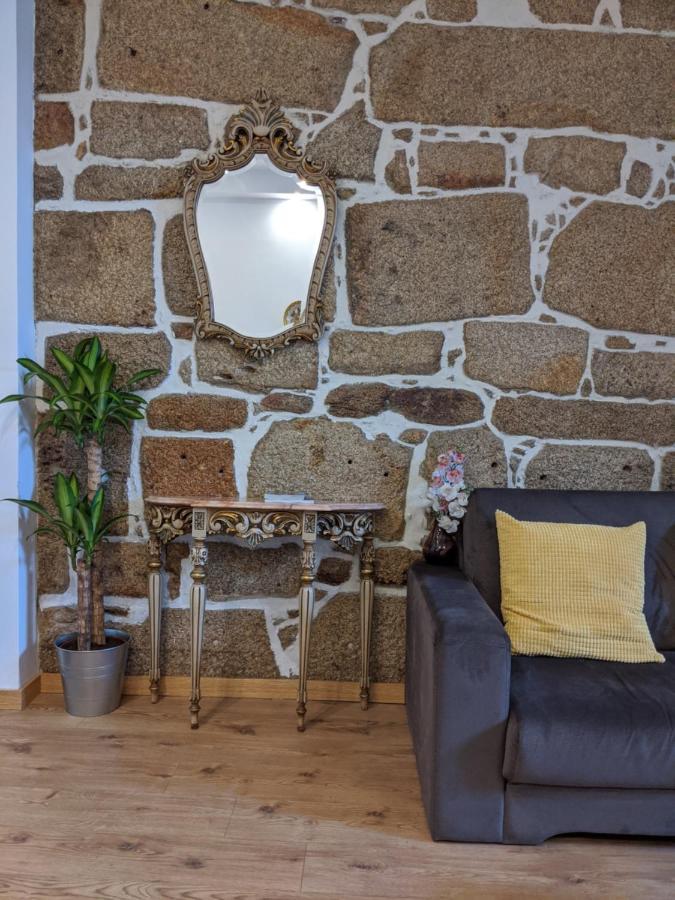 Apartment Memory-stone House
