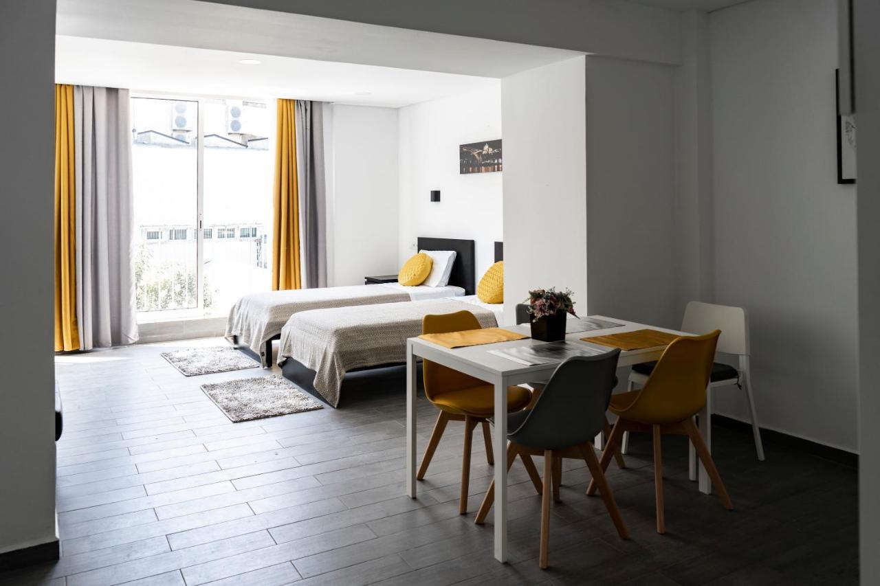 Almada Downtown 304 Apartment