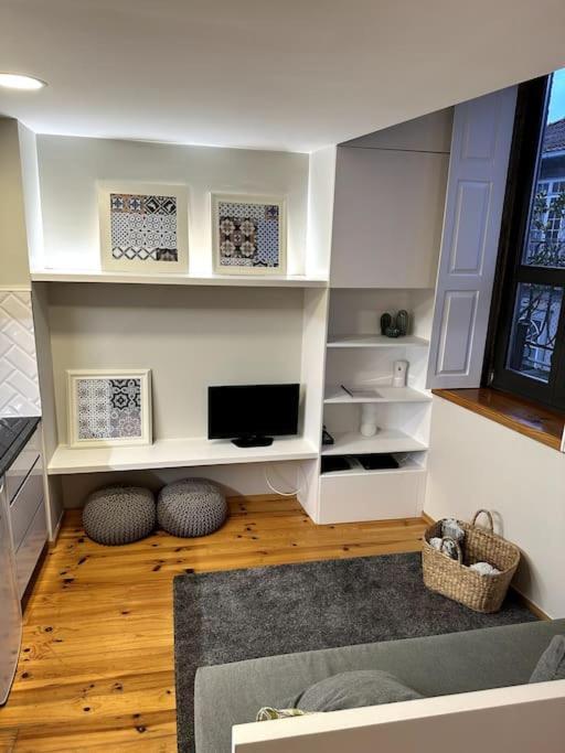 Almada One Apartment