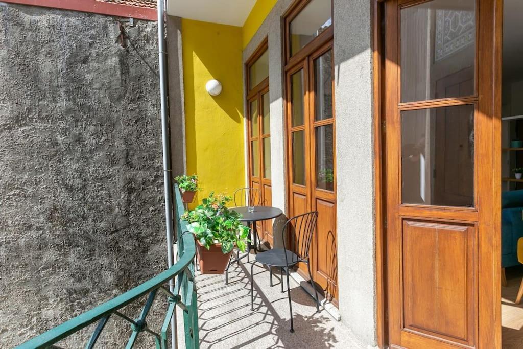 Valentino Loft Center - By Guest Apartment