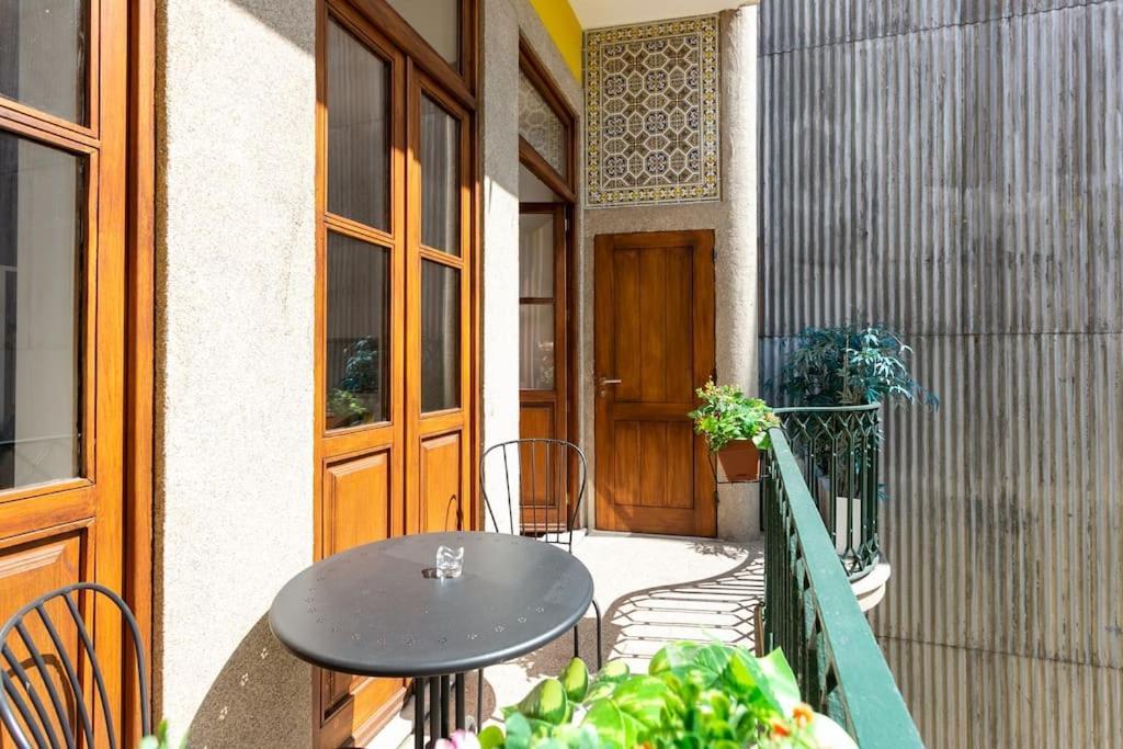 Valentino Loft Center - By Guest Apartment Porto