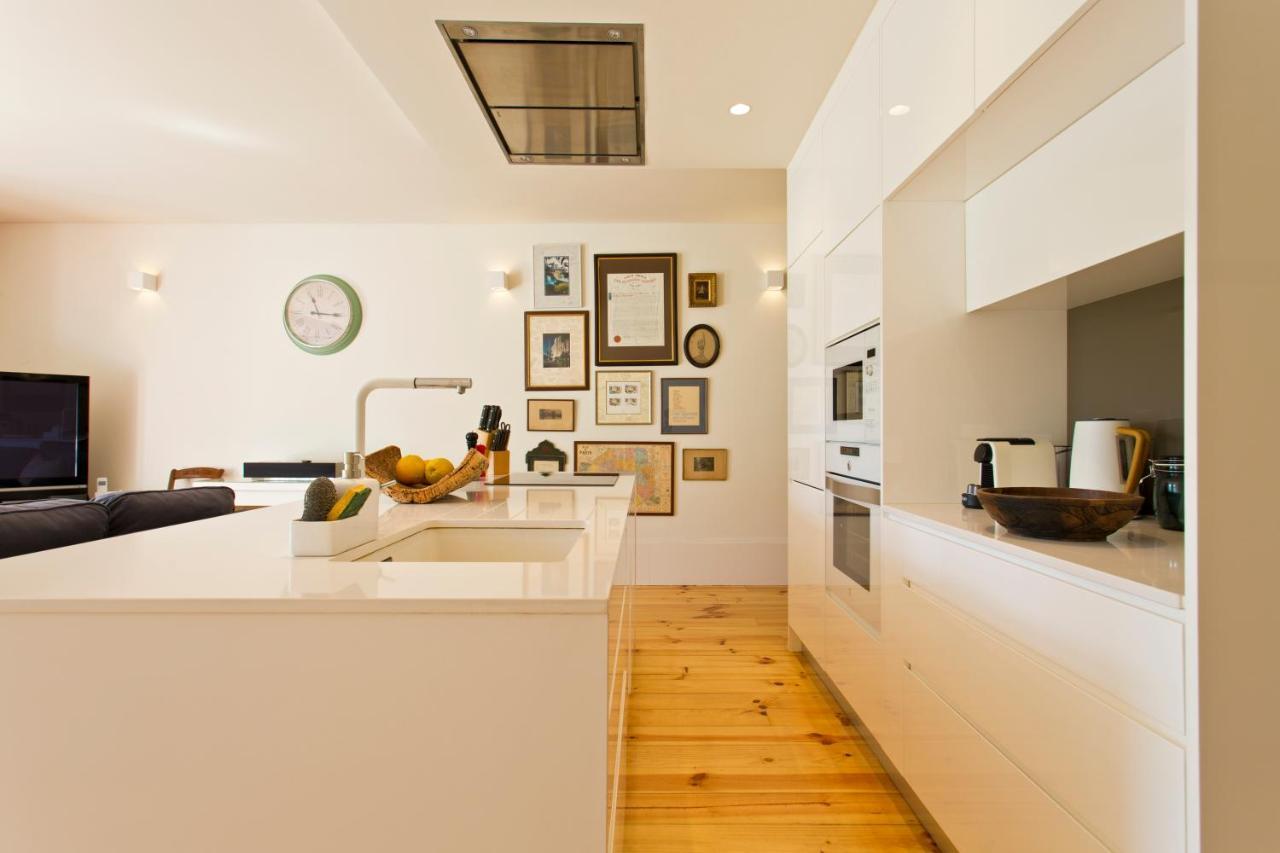 Boutique Rentals- Hidden Garden Porto's Downtown Apartment Porto