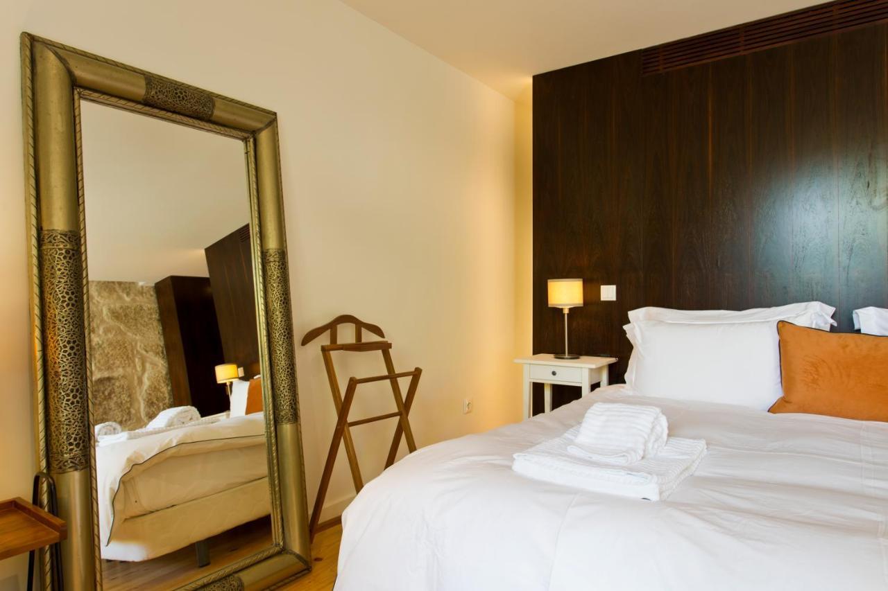 Boutique Rentals- Hidden Garden Porto's Downtown * Porto
