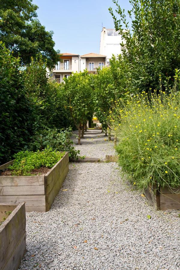 Apartment Boutique Rentals- Hidden Garden Porto's Downtown