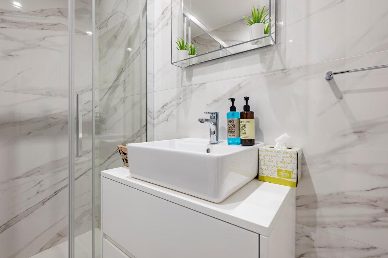 Apartment Almada Glamorous & Chic Oporto Downtown