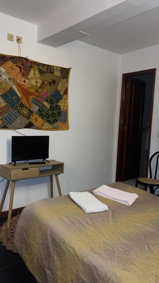 - Bed & Breakfast