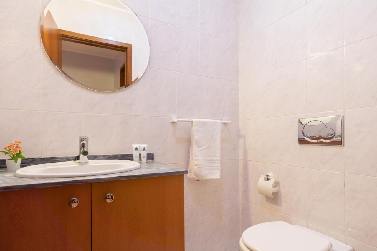 Cozy Sunny Flat W/ Terrace - Sao Joao