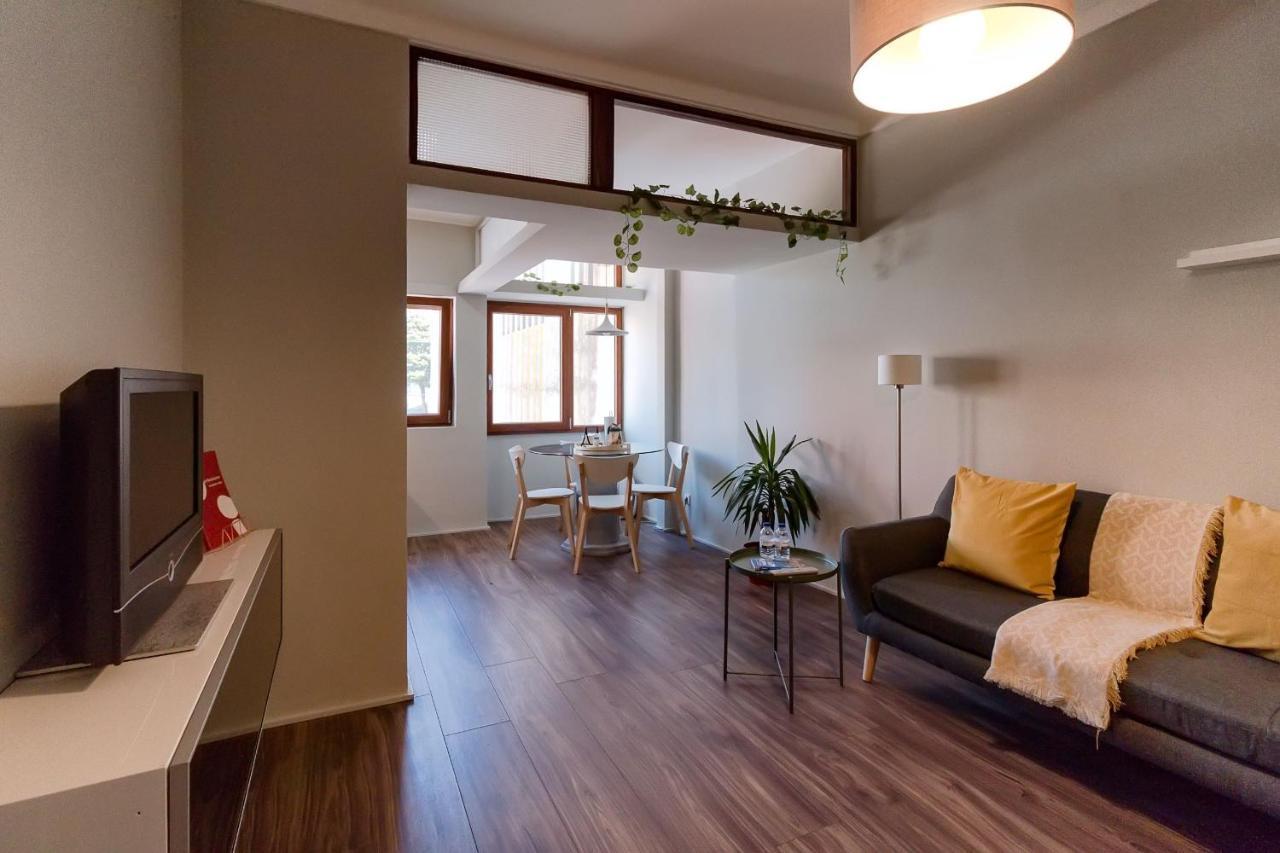 Family Trindad Flat Apartment