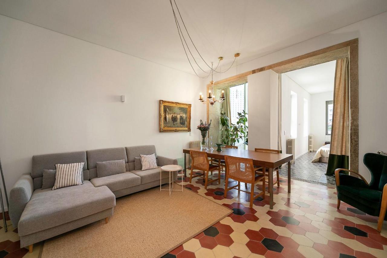 Palacio Fenizia - Bonfim 191 By Lovelystay Porto