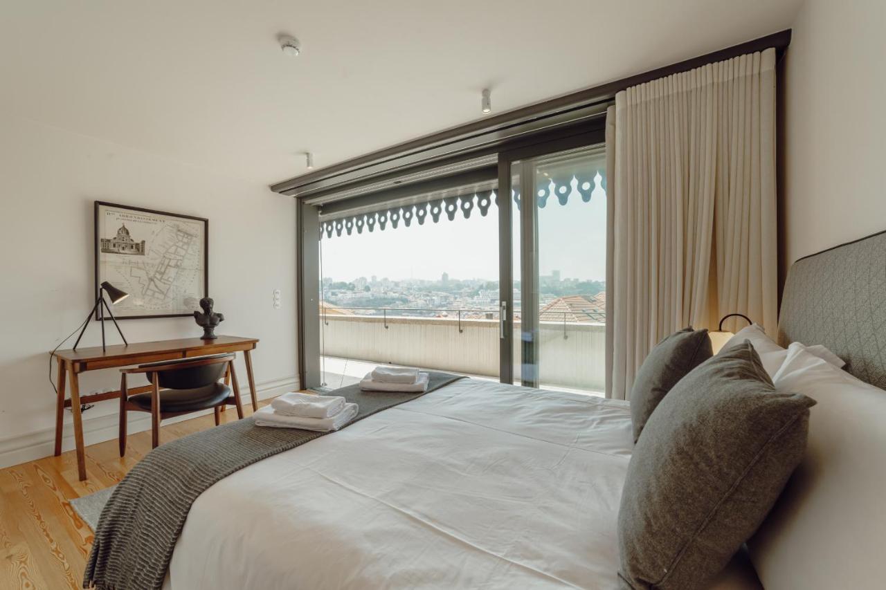 Downtown Penthouse With River View By Vacationy Appartement Porto