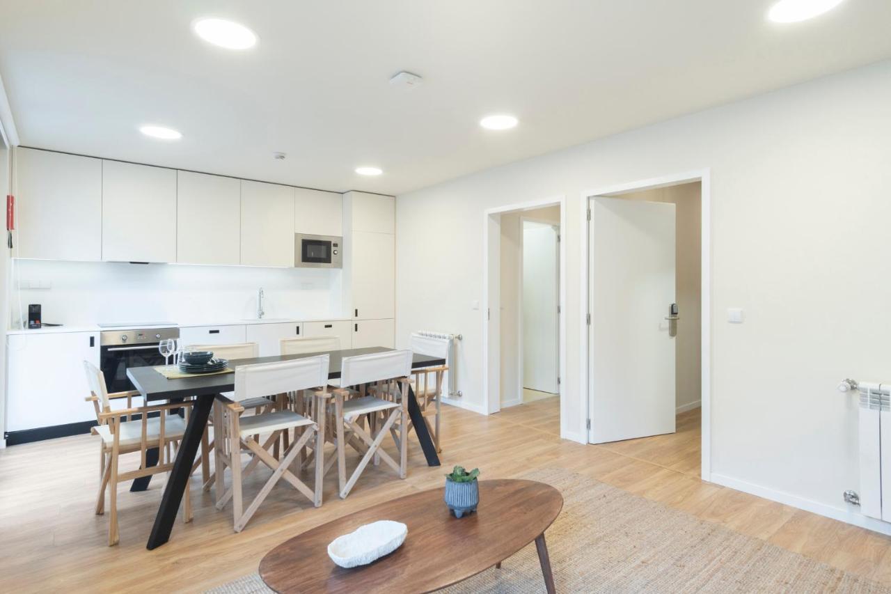 Apartment Two Bedroom With Patio Near The