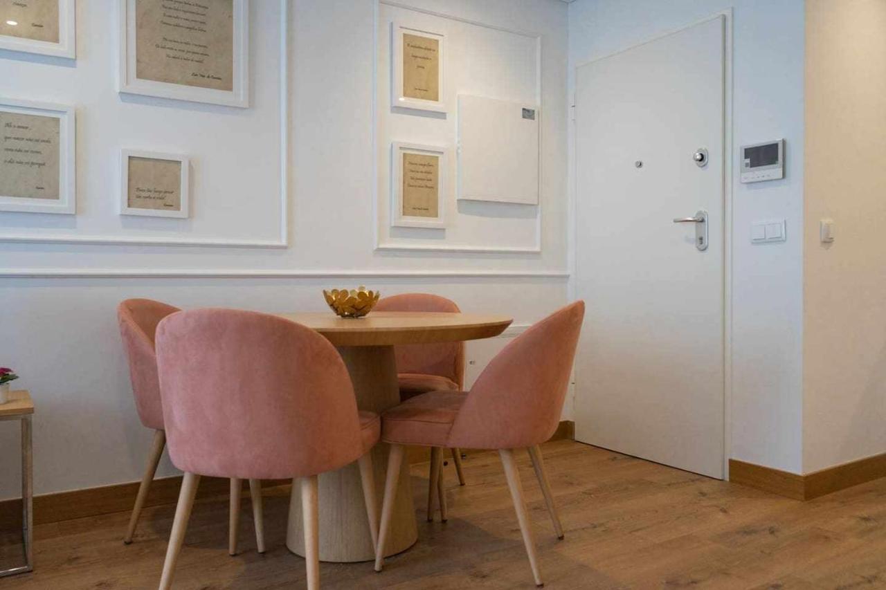 The Poets By Destiny Houses * Porto