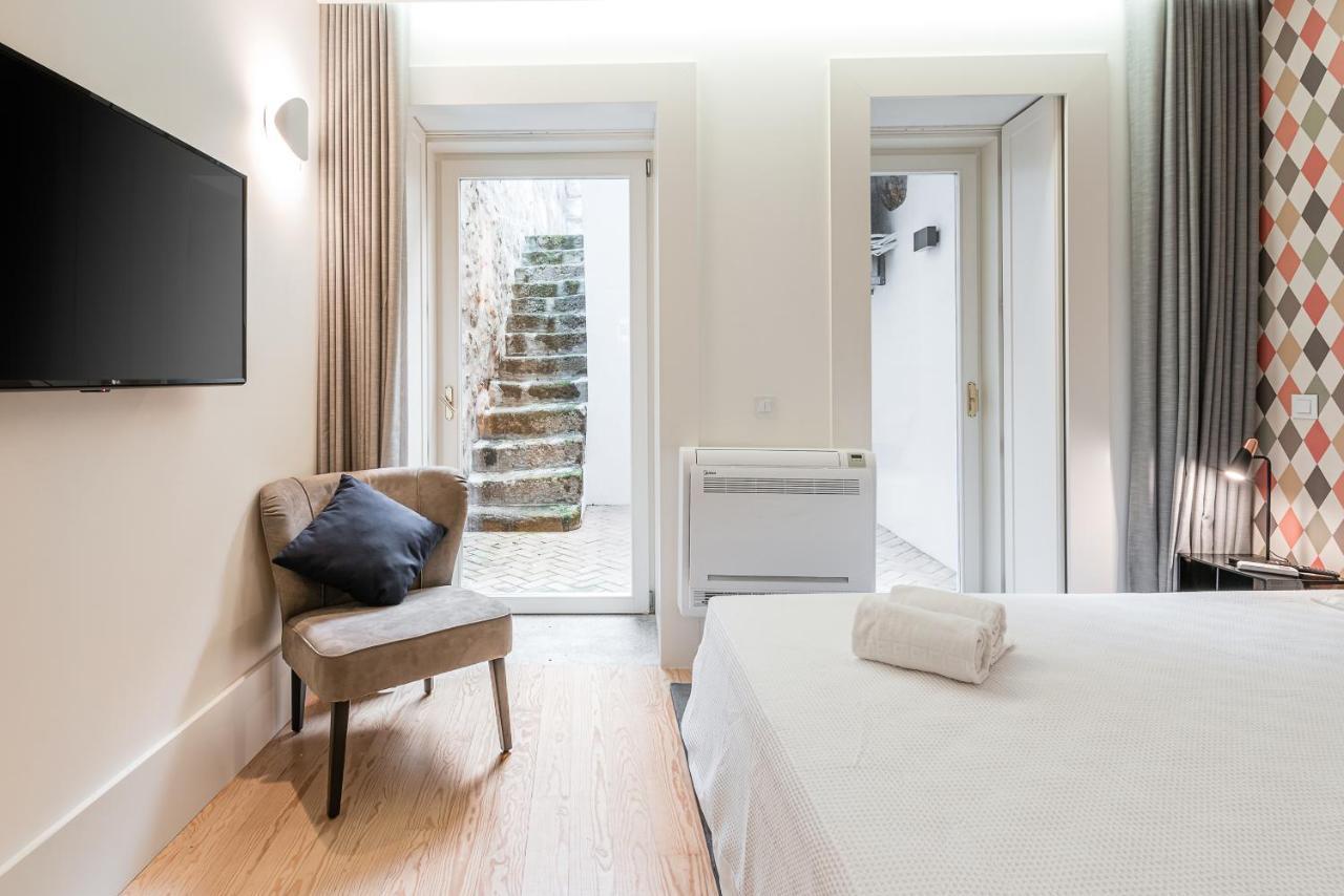 Door 65 - Historical Center Apartment