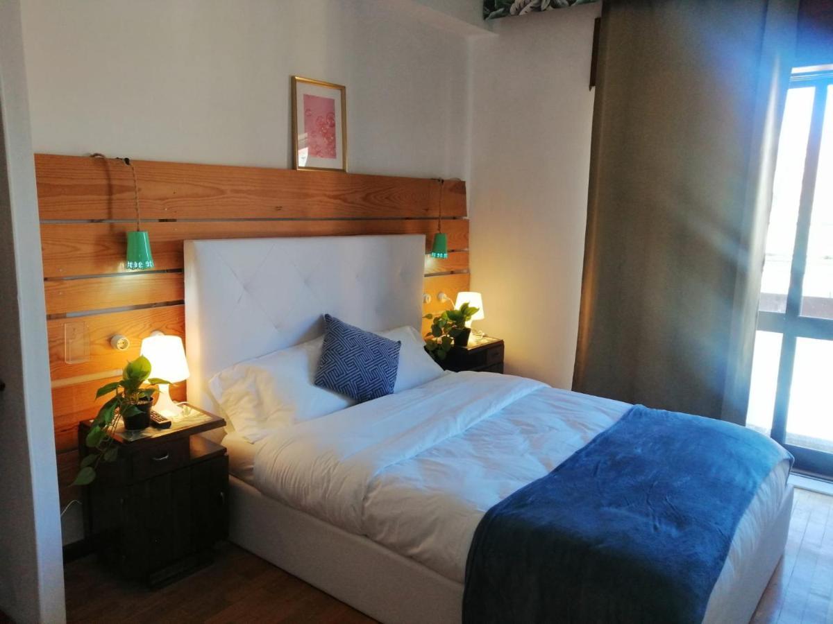 Guest house Grand Sasimi House *