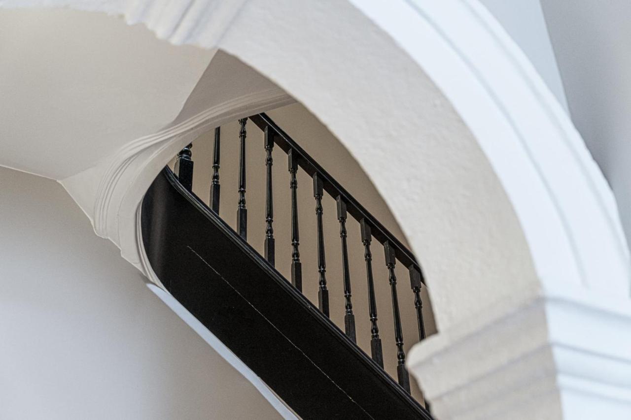 Guestready - Batalha Mezzanines * Porto