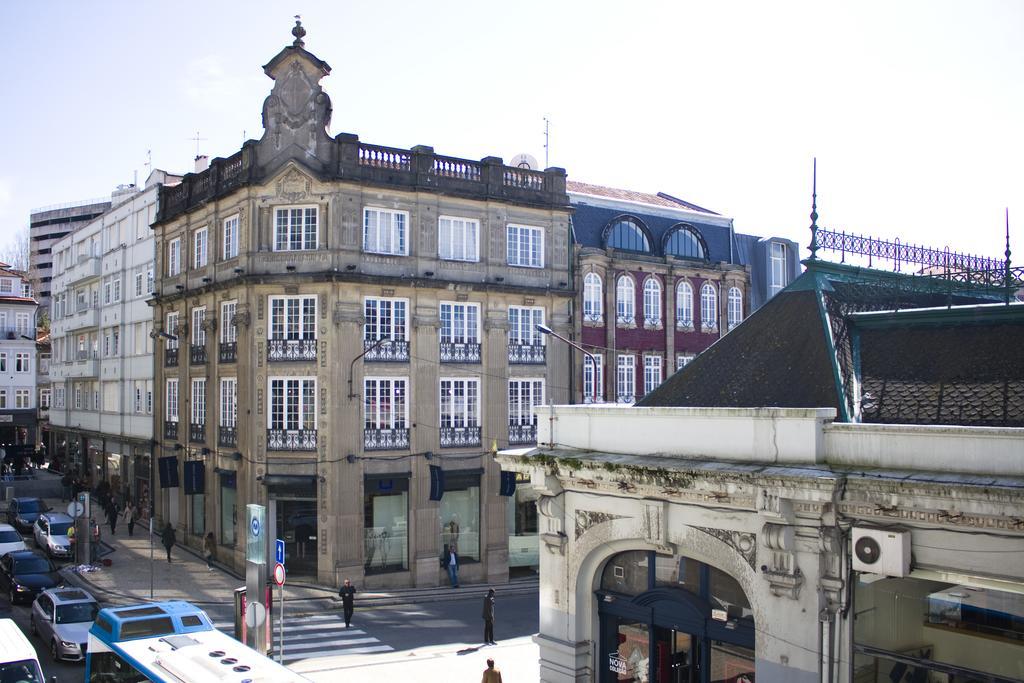 688 * Porto