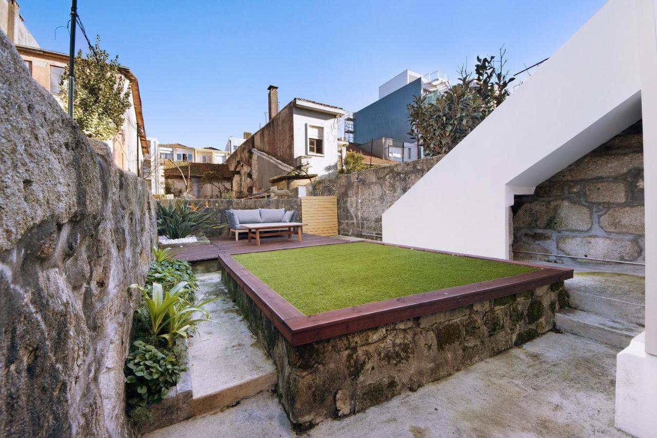 Crooked Floor House - Ground Floor *