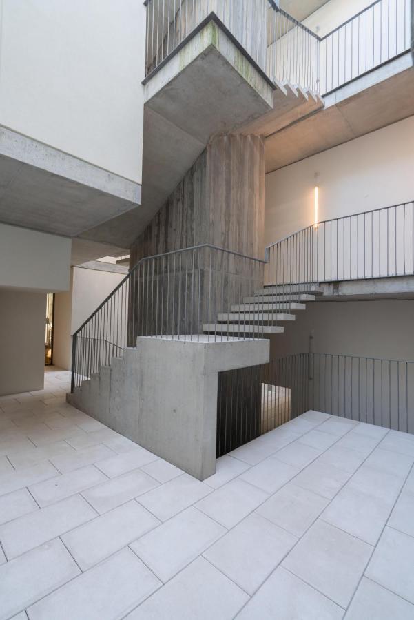 Apartment Host Wise - Luxurious Private Flats - Balcony Porto