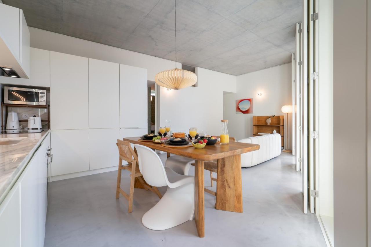Host Wise - Luxurious Private Flats - Balcony Apartment Porto