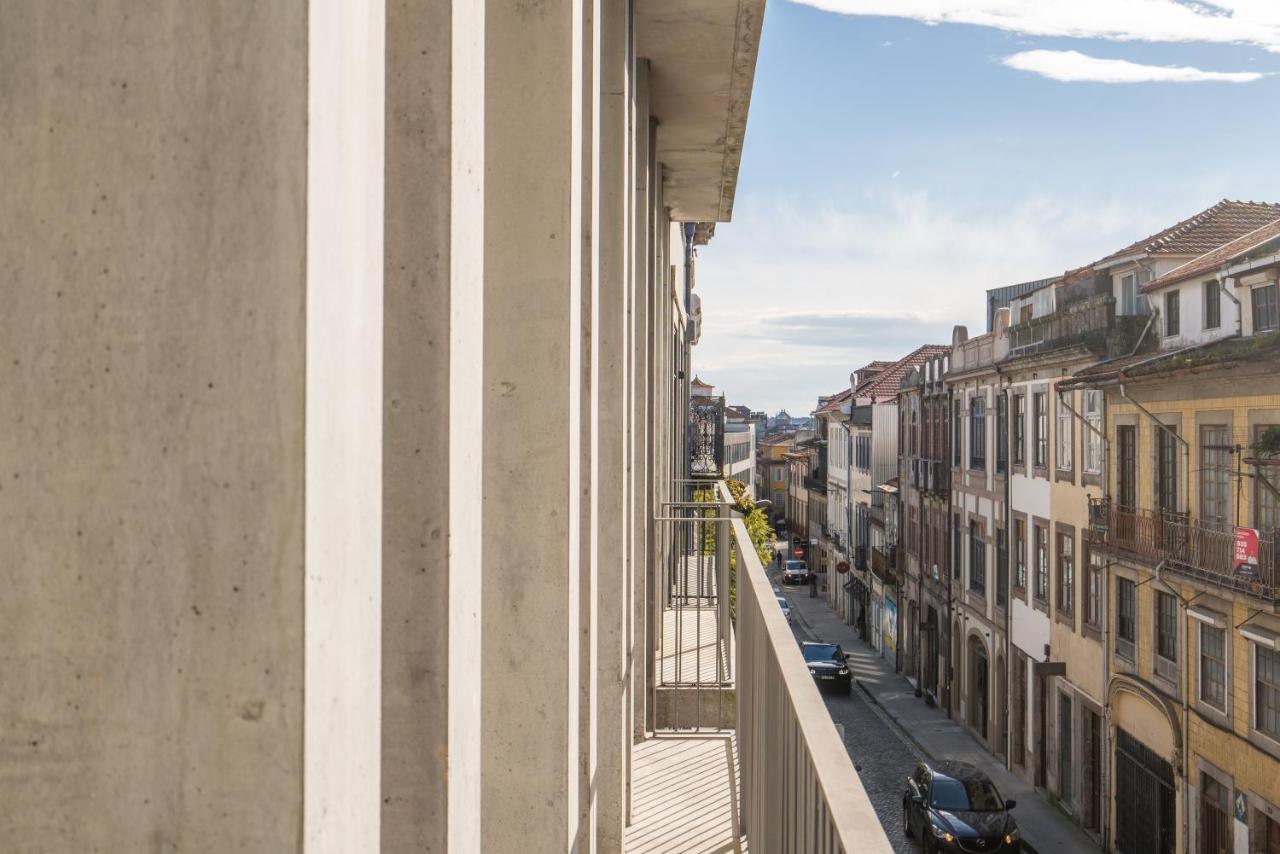 Host Wise - Luxurious Private Flats - Balcony * Porto
