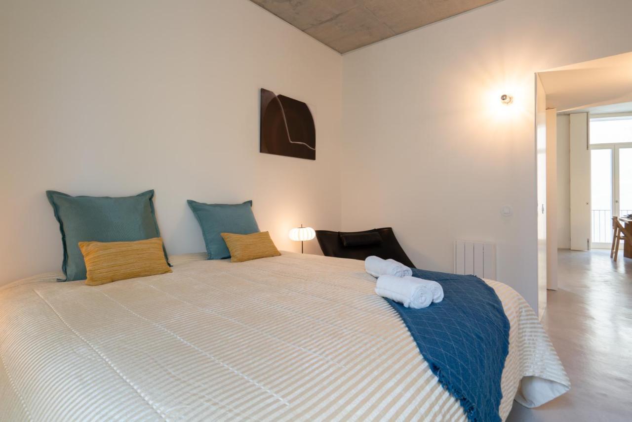 Host Wise - Luxurious Private Flats - Balcony * Porto