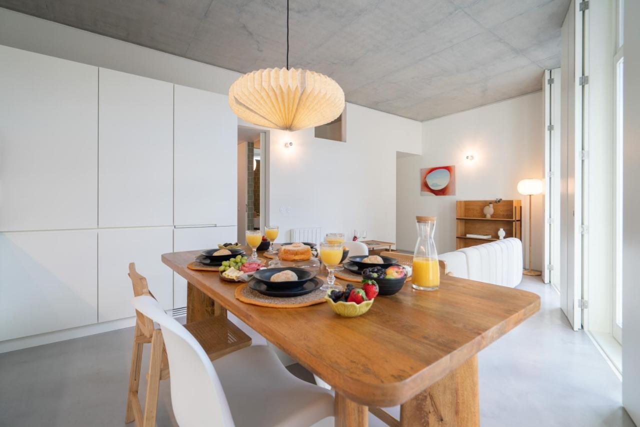 Host Wise - Luxurious Private Flats - Balcony Porto