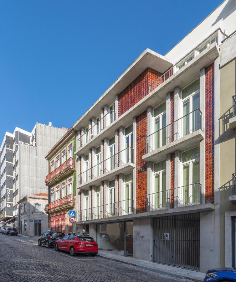 Host Wise - Luxurious Private Flats - Balcony Apartment Porto
