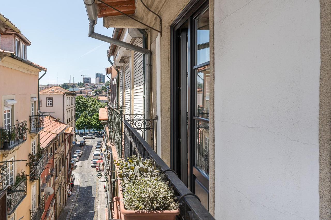In Portugal- Ribeira Center - 4 Apartment