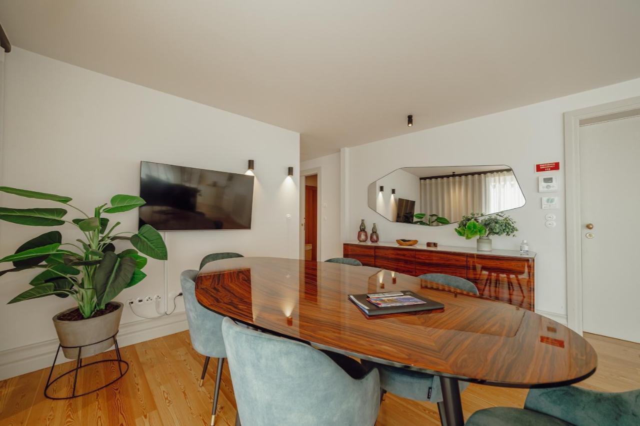 Downtown Penthouse With River View By Vacationy Appartement *