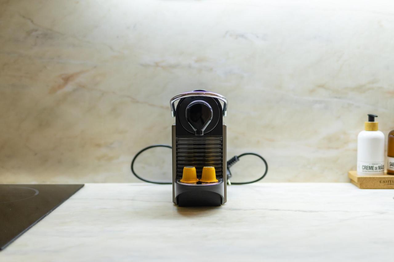 Terracotta Downtown Studio Apartment *