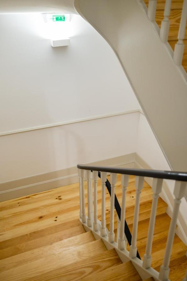 Terracotta Downtown Studio Apartment