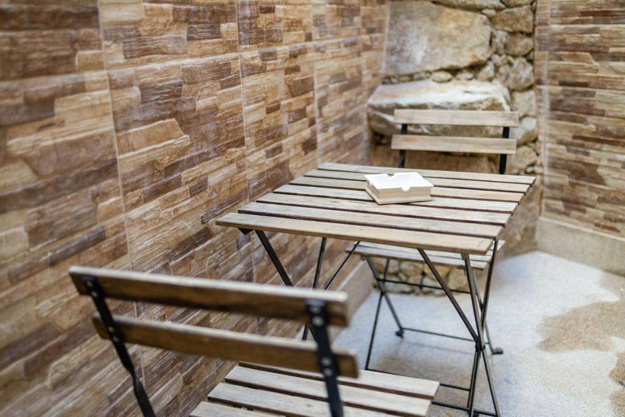 Terracotta Downtown Studio *